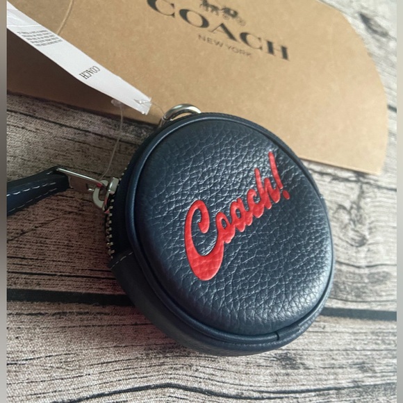 NWT! Coach authentic leather keychain coin zip wallet - Picture 5 of 6